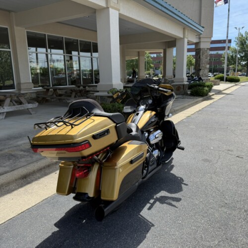 FLTRU 2017 Road Glide® Ultra thumb 3