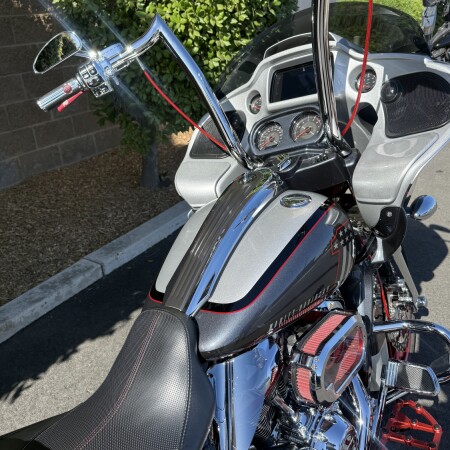 FLTRXSE 2019 CVO™ Road Glide® thumb 1