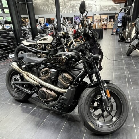  2024 Harley-Davidson® Sportster™ S thumb 2