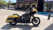 2023 Harley-Davidson® Road Glide® Special Industrial Yellow/Vivid Black - Black Finish