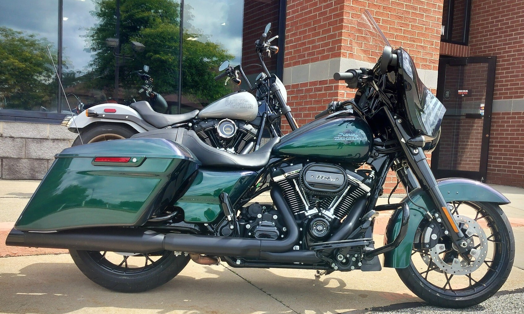2021 Harley-Davidson® Street Glide® Special Snake Venom
