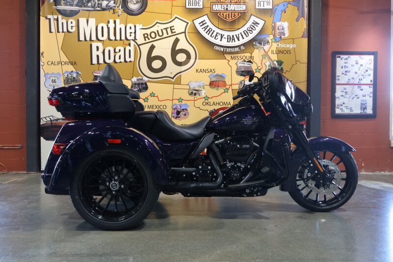 FLHTCUTG 2025 Tri Glide® Ultra