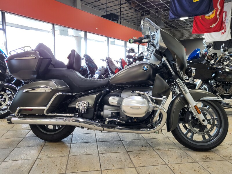 2022 BMW Motorrad BMW R18 Manhattan Metallic Matte