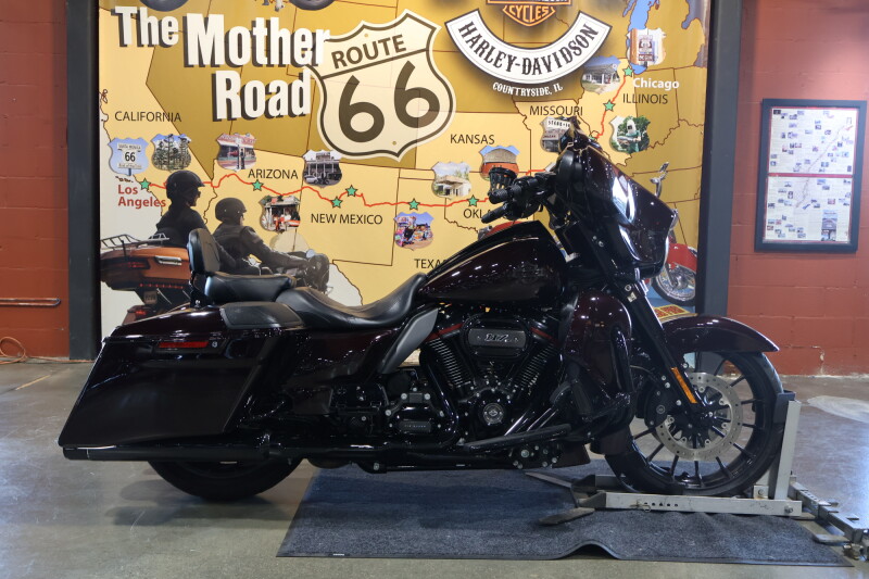 FLHXSE 2019 CVO™ Street Glide®