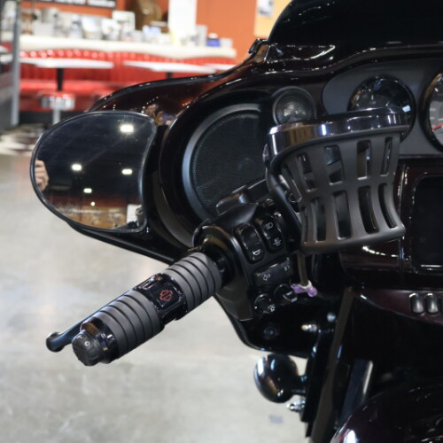 FLHXSE 2019 CVO™ Street Glide® thumb 0