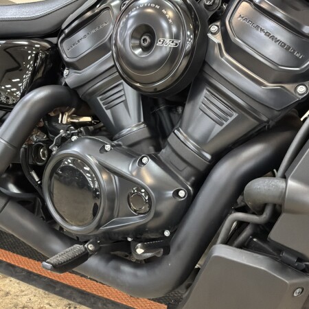 RH975 2025 Nightster™ thumb 1