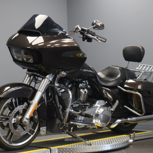 2018 Harley-Davidson® Road Glide® Sumatra Brown thumb 0
