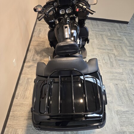 2022 Harley-Davidson® Road Glide® Limited Black FLTRK thumb 1