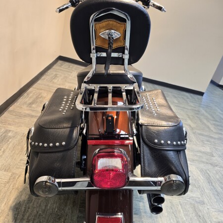 2009 Harley-Davidson® Heritage Softail® Classic Dark Candy Root Beer/Light Candy Root Beer FLSTC thumb 2