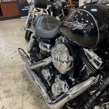 FXDC 2013 Super Glide® Custom thumb 2