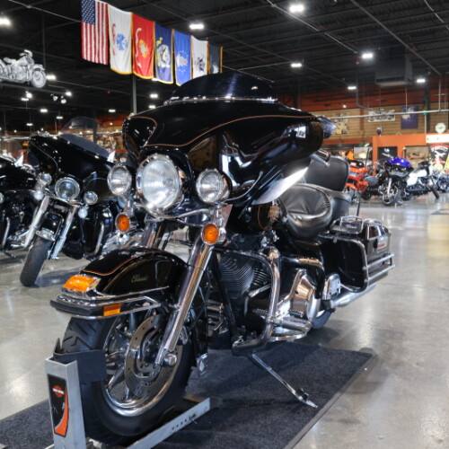 FLHTC 2001 Electra Glide® Classic thumb 2