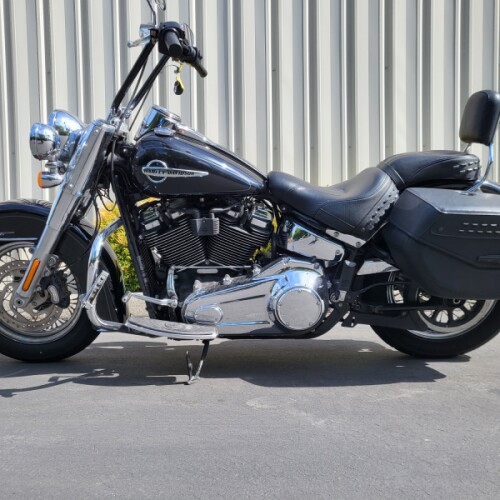 2020 Harley-Davidson® Heritage Classic 114 FLHCS thumb 2