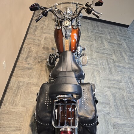 2009 Harley-Davidson® Heritage Softail® Classic Dark Candy Root Beer/Light Candy Root Beer FLSTC thumb 1