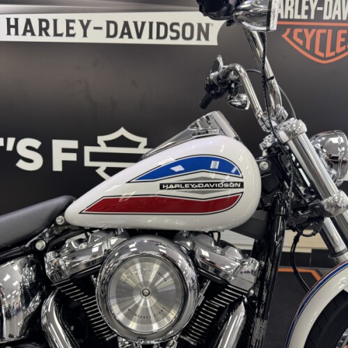 2026 Harley-Davidson® Super Glide® White Onyx Pearl thumb 1
