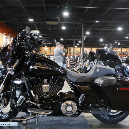 FLHXSE 2016 CVO™ Street Glide® thumb 3