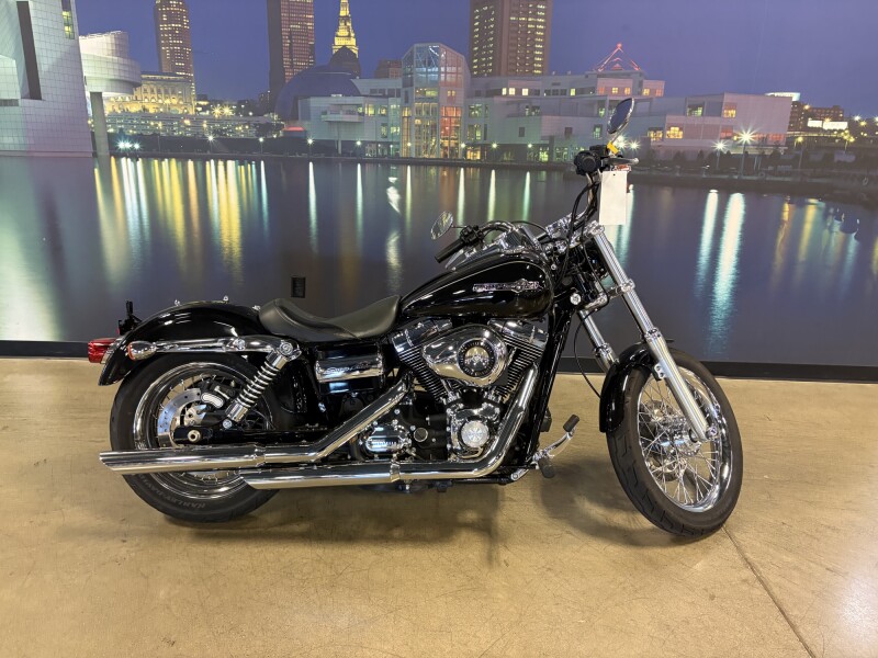 FXDC 2012 Super Glide® Custom
