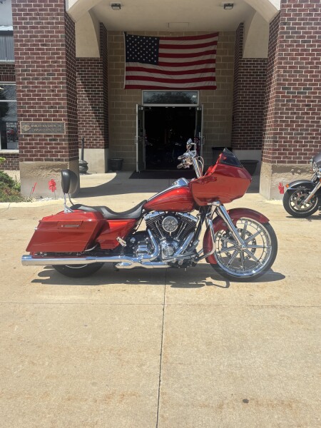 2013 Harley-Davidson® Road Glide® Custom Candy Orange