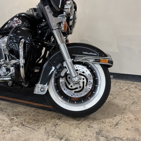 FLHTCUI 2005 Electra Glide® Ultra Classic® thumb 3