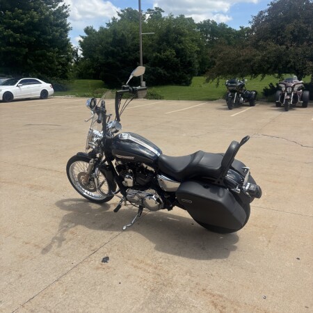 2009 Sportster 1200 Custom Vivid Black thumb 1