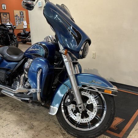 FLHTK 2014 Electra Glide® Ultra Limited thumb 2
