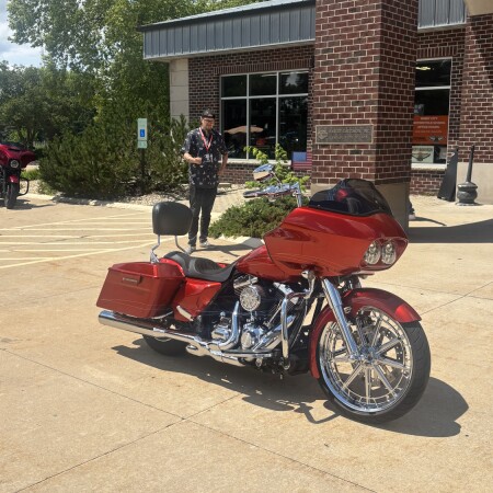 2013 Harley-Davidson® Road Glide® Custom Candy Orange thumb 3