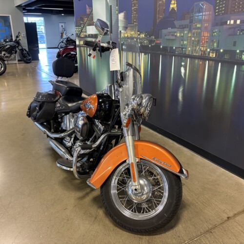 2016 Harley-Davidson® Heritage Softail® Classic FLSTC thumb 1