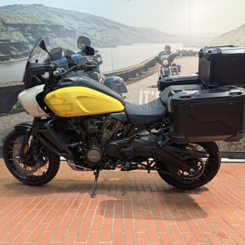 2023 Harley-Davidson® Pan America™ 1250 Special Industrial Yellow/White Sand thumb 3