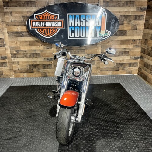 2025 Harley-Davidson<sup>®</sup> Fat Boy® Whiskey Fire / Vivid Black thumb 3
