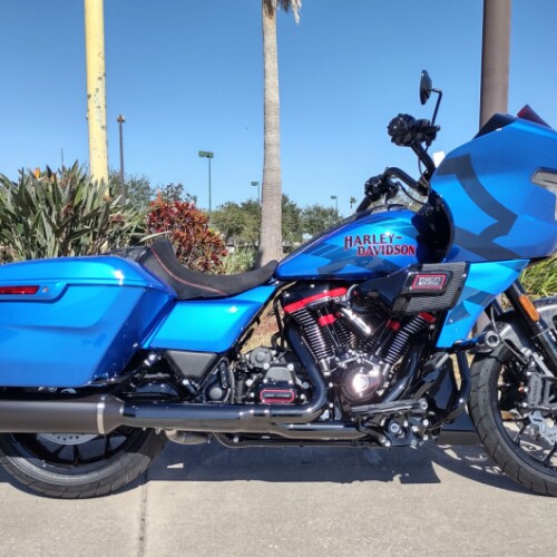 Harley-Davidson® CVO Road Glide ST 2026 thumb 3