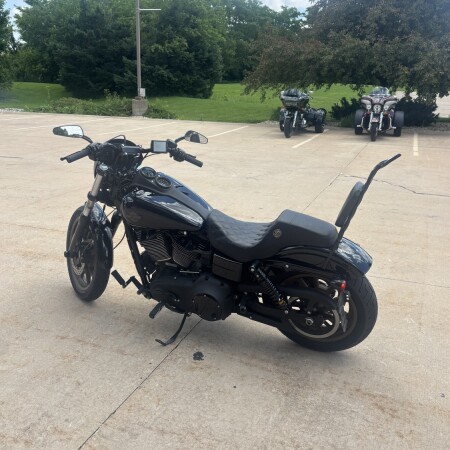 2017 Harley-Davidson® Low Rider® S Vivid Black thumb 1