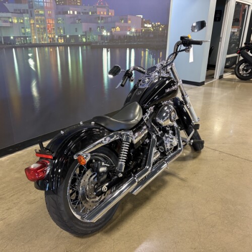 FXDC 2012 Super Glide® Custom thumb 0