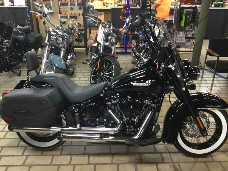 2019 Harley-Davidson® Heritage Classic Vivid Black
