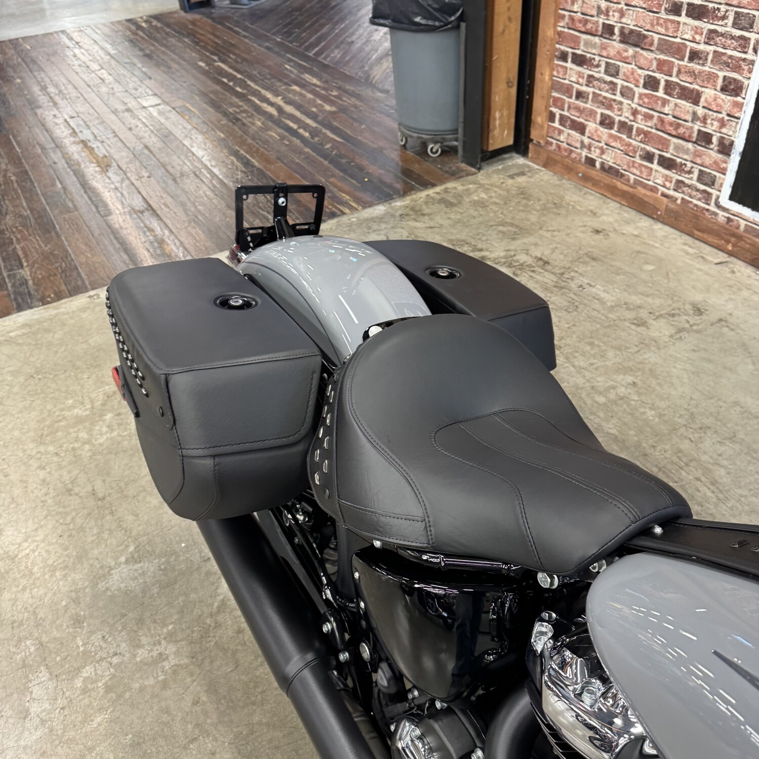 2026 Harley-Davidson® Heritage Classic® FLHC, photo 6