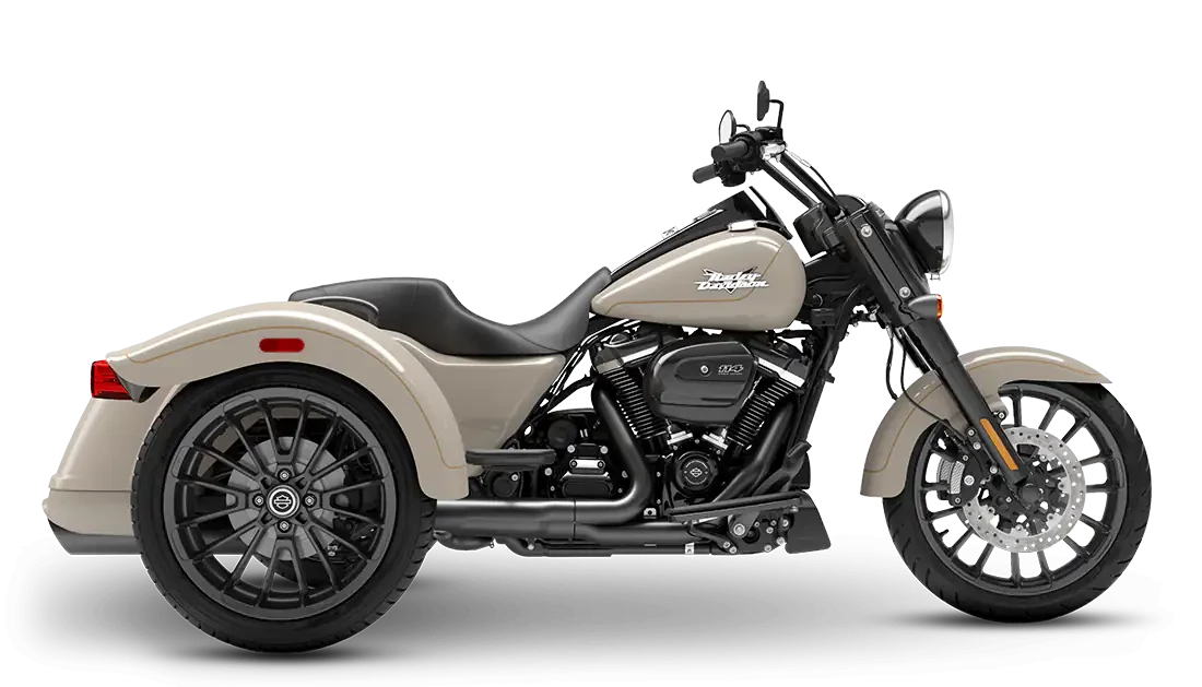 2023 Harley-Davidson® Freewheeler® WHITE SAND PRL