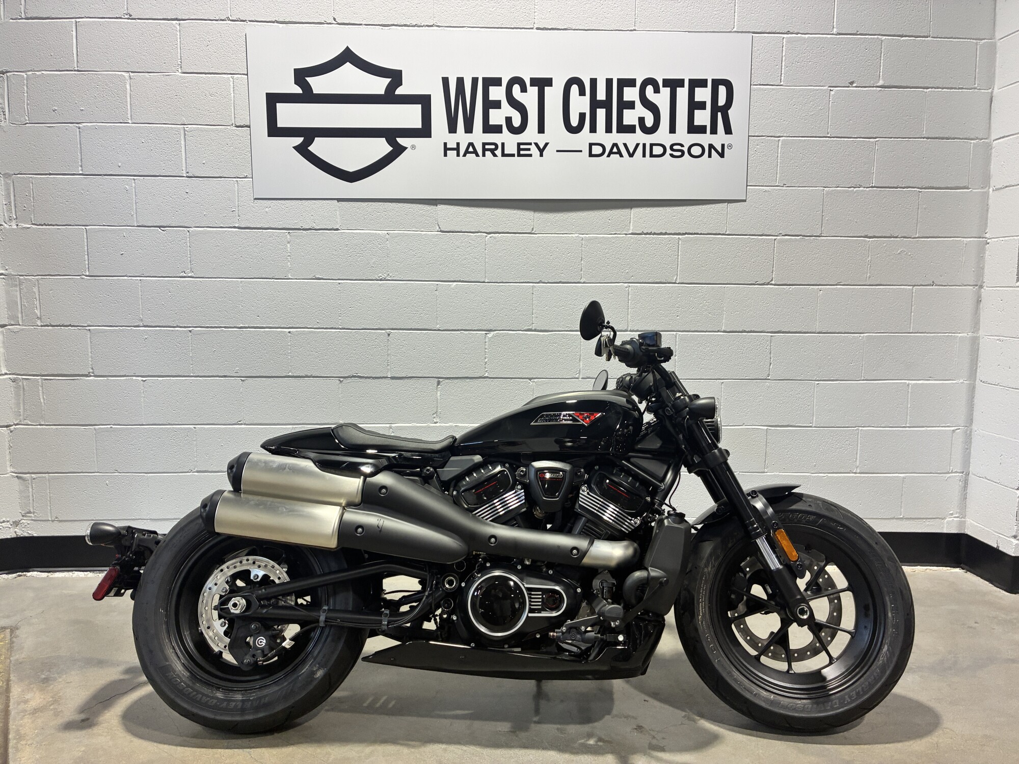 2026 Harley-Davidson® Sportster® S Vivid Black Black Trim RH1250s