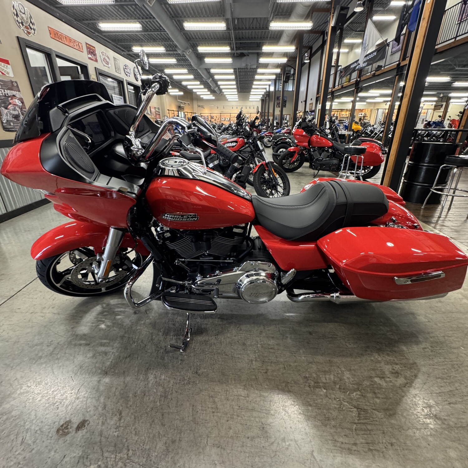 2026 Harley-Davidson® Road Glide® FLTRX, photo 11