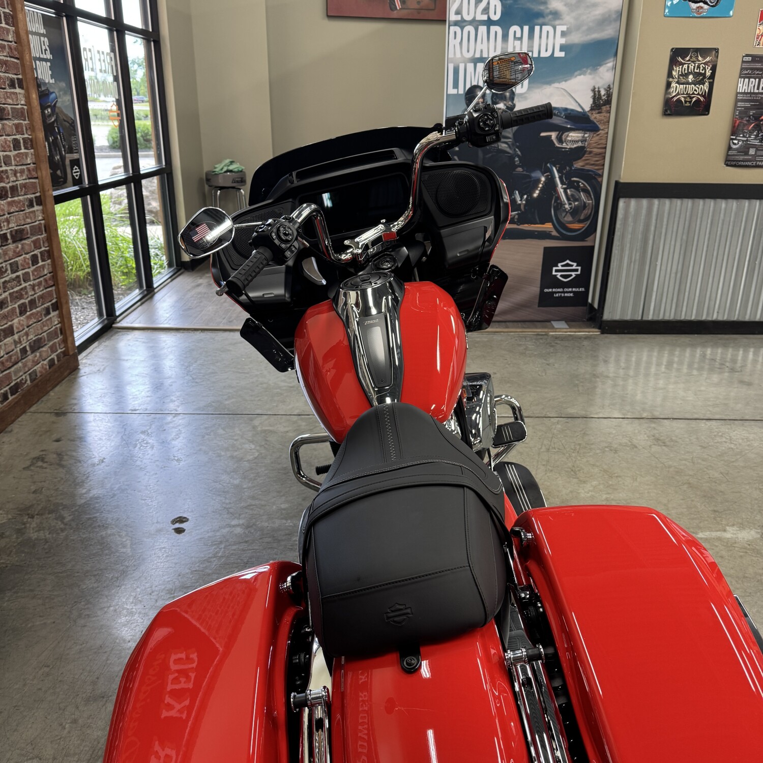 2026 Harley-Davidson® Road Glide® FLTRX, photo 4