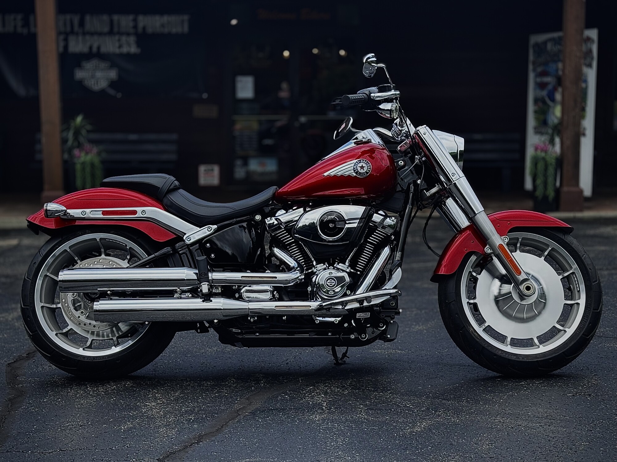 2026 Harley-Davidson® Fat Boy® Brilliant Red Chrome Trim