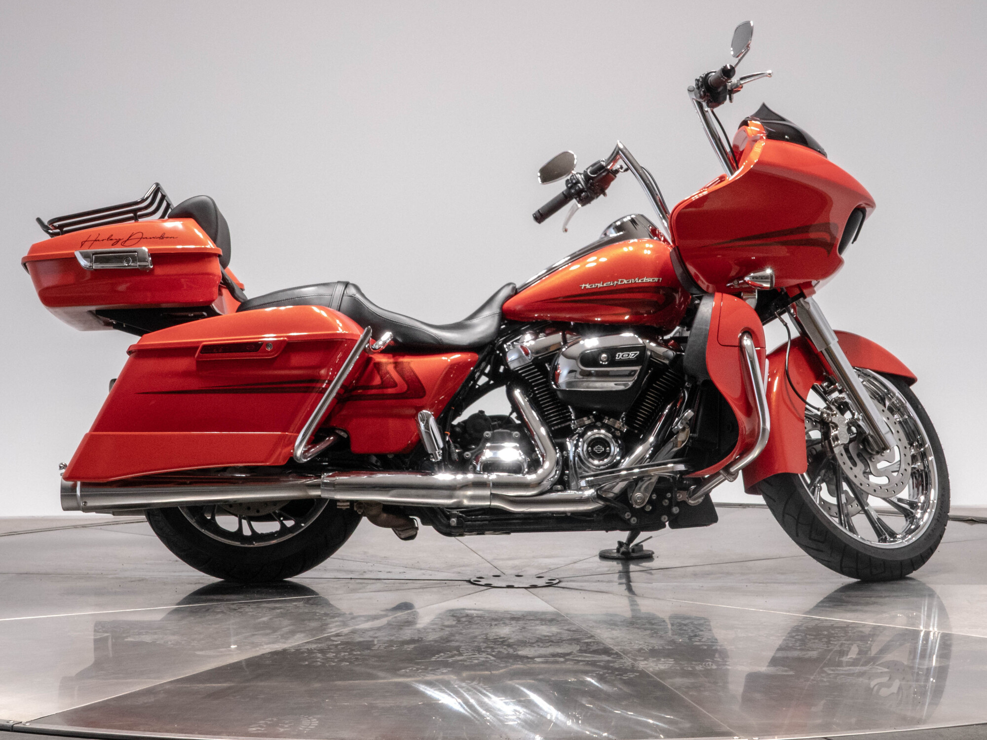 2017 HARLEY-DAVIDSON FLTRXS ROAD GLIDE SPECIAL in Laguna Orange