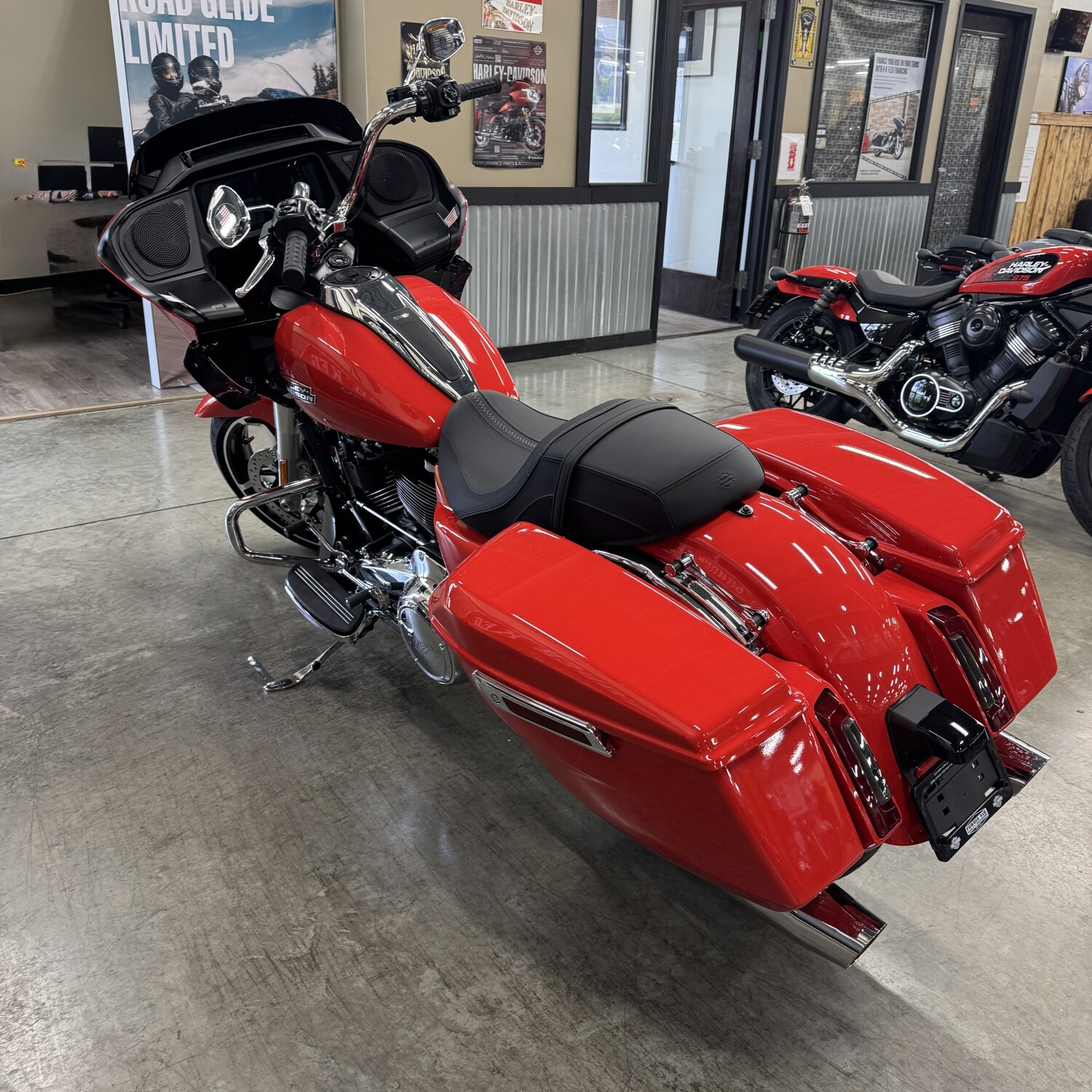 2026 Harley-Davidson® Road Glide® FLTRX, photo 10