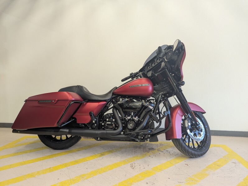 2019 Harley-Davidson®  Street Glide®  Special - Wicked Red Denim (Black Trim)