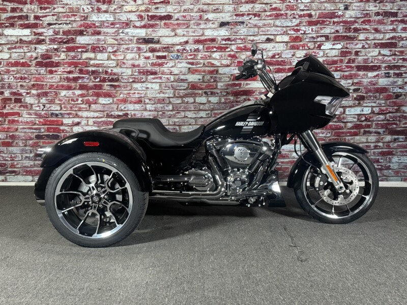 FLTRT 2026 Road Glide 3