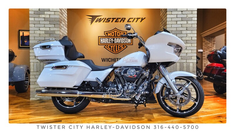 2024 Harley-Davidson® Road Glide®, FLTRX