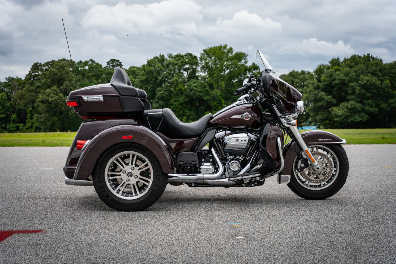 2022 Harley-Davidson Tri Glide Ultra FLHTCUTG