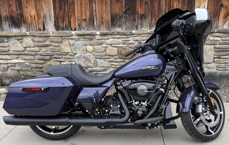 2026 Harley-Davidson® Street Glide® Purple Abyss Black Trim