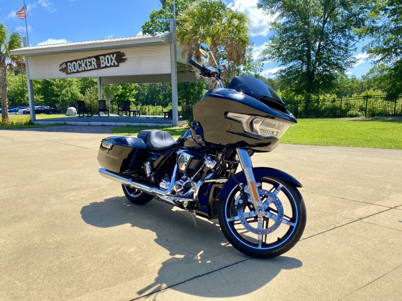 2025 Harley-Davidson Road Glide Vivid Black