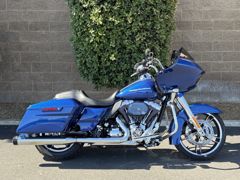 FLTRXS 2015 Road Glide® Special