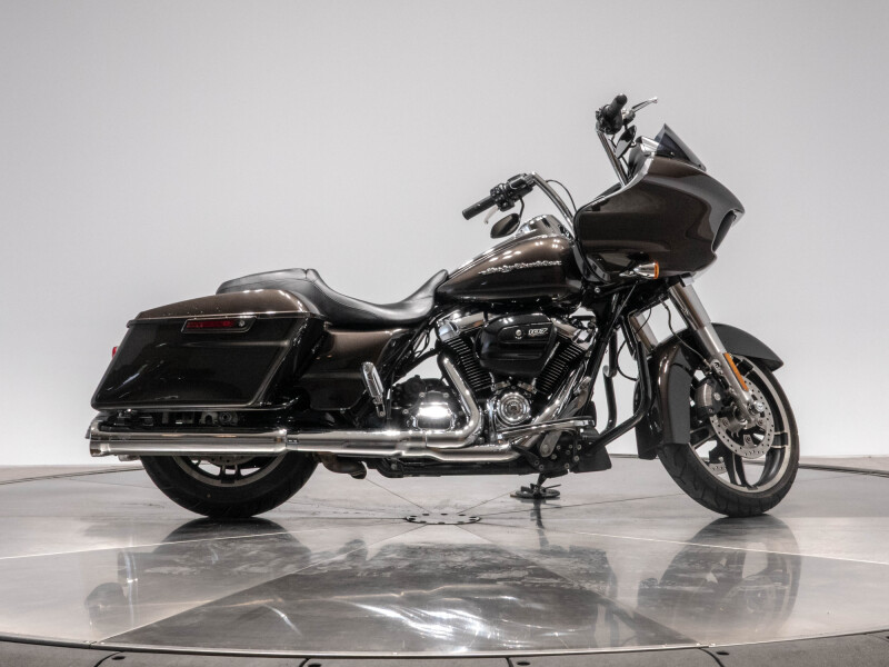 2018 HARLEY-DAVIDSON FLTRX ROAD GLIDE in Sumatra Brown
