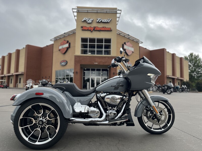 2026 Harley-Davidson® FLTRT Road Glide 3 DRK BILIARD GRY