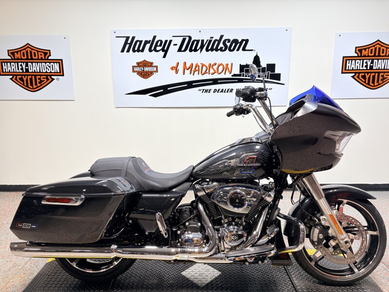 2026 FLTRX Harley-Davidson® Road Glide® Midnight Ember